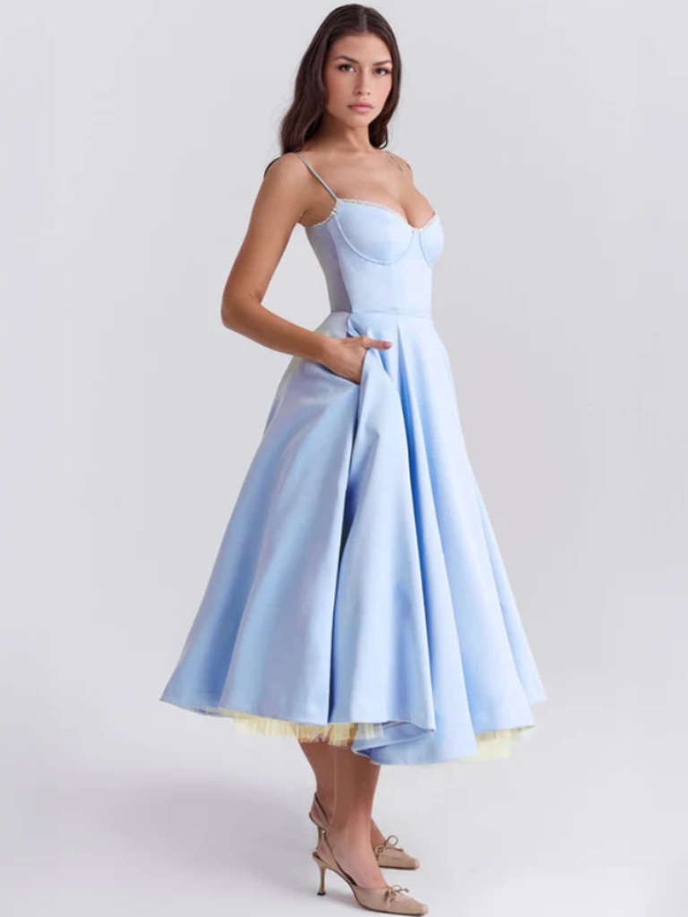 GRACEFUL BALLGOWN