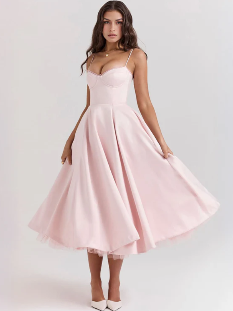 GRACEFUL BALLGOWN