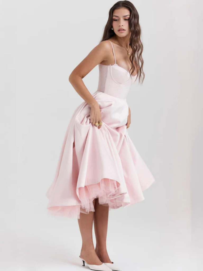 GRACEFUL BALLGOWN