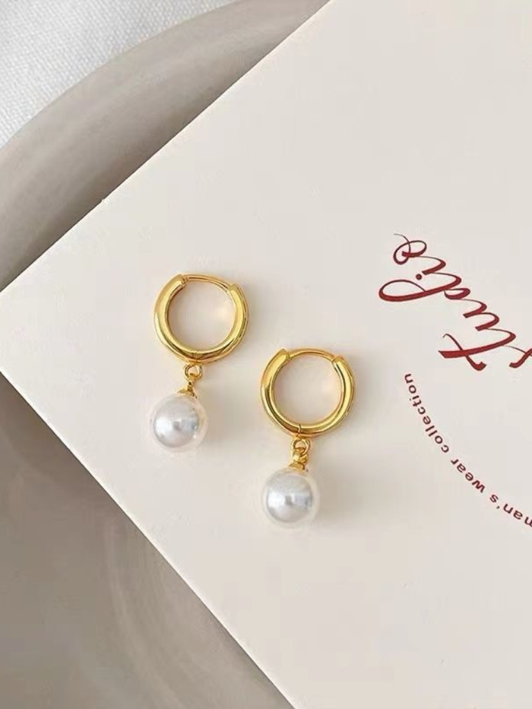 AURORA PEARL OHRSTECKER